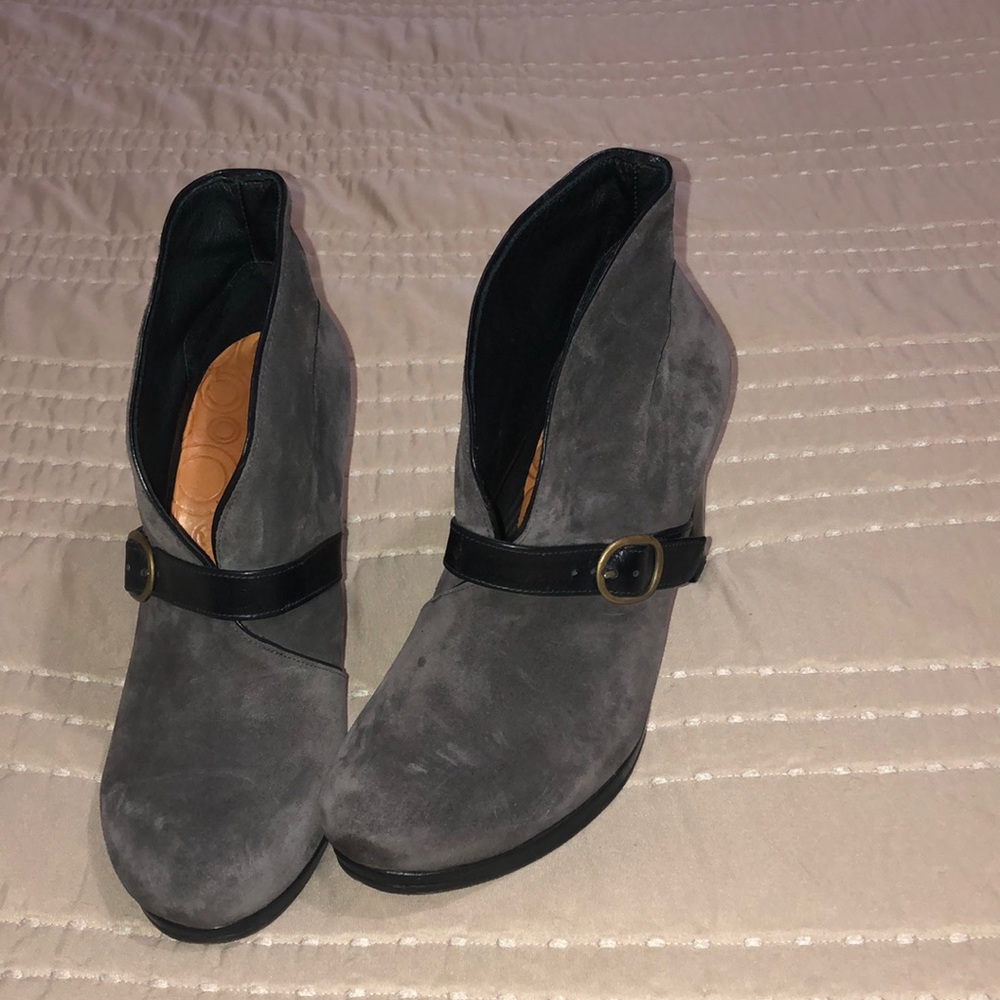 Chie Mihara shoe
